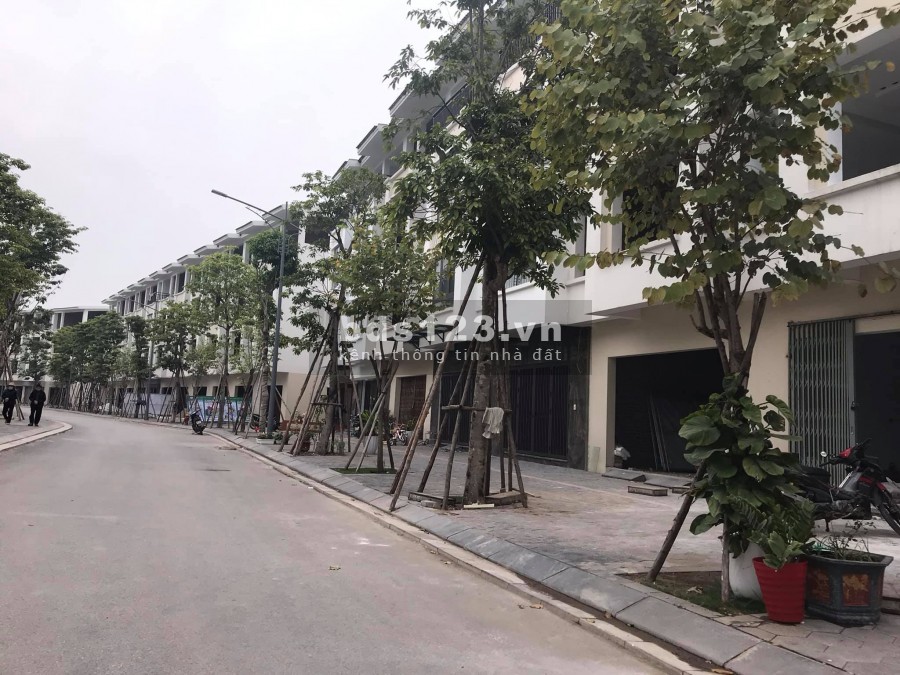Bán biệt thự Ecopark, HD lô góc, 200m2, mặt tiền 10, 3.5 tầng, khu trung tâm