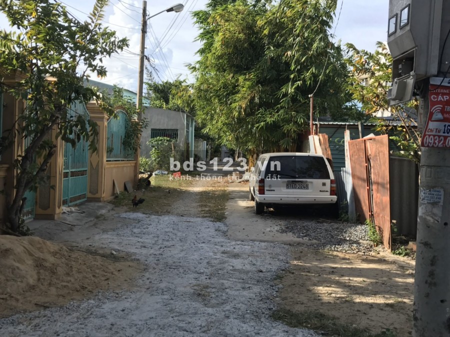 Chính chủ bán gấp nhà c4 100m2 hẻm ô tô đường Đô Lương giá 980 triệu
