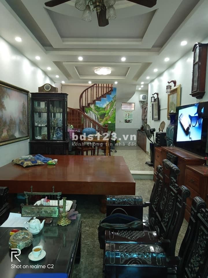 Bán nhà Kim Ngưu, 50m, Phân lô, Ô tô tránh, KD VP chỉ 6 tỷ. Lh 0902229291.