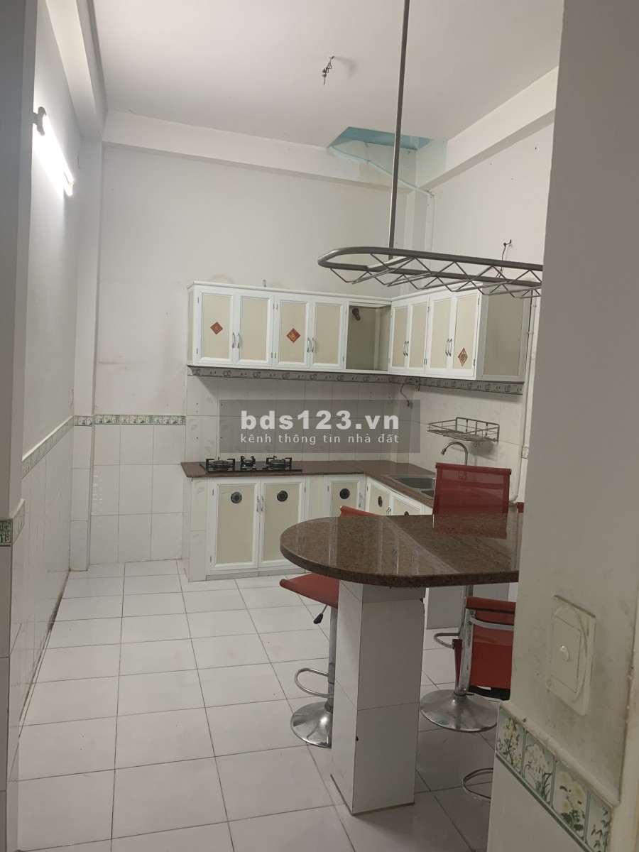 Bán nhà 1 lầu MT hẻm 230 Tôn Đản, Phường 8, Quận 4