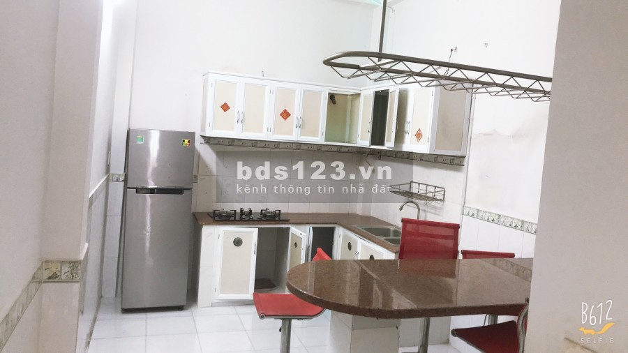 Bán nhà 1 lầu MT hẻm 230 Tôn Đản, Phường 8, Quận 4