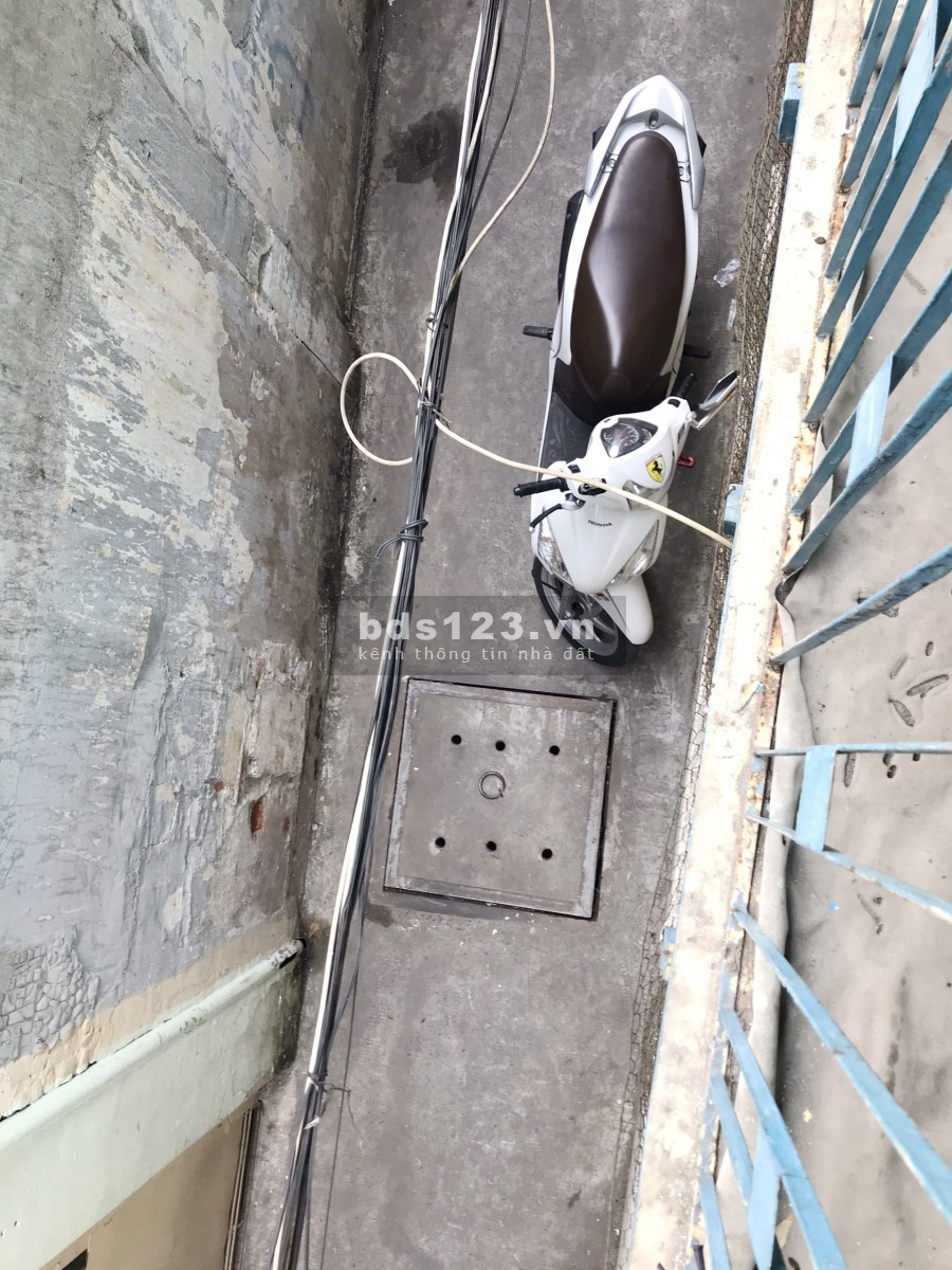 Nhà 30m2/lầu (hẻm thông nhiều hướng) đường Hưng Phú P9 Q8