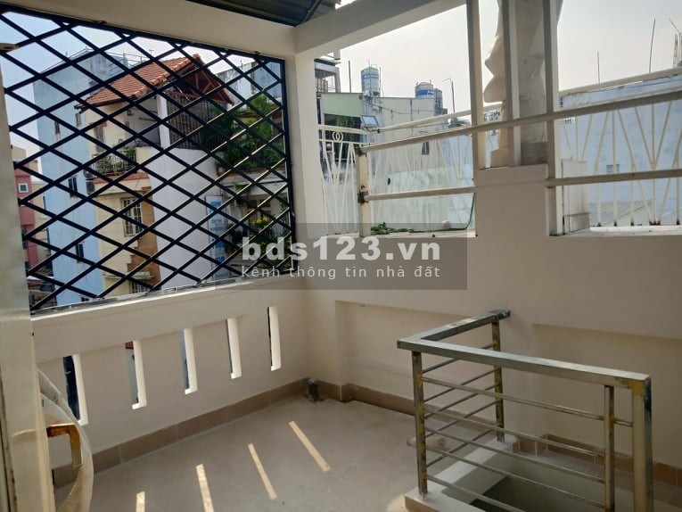 Cần tiền bán nhà gấp 9PN đường Lũy Bán Bích, Tân Phú, DT 80m2, Giá mềm 7 tỳ 7