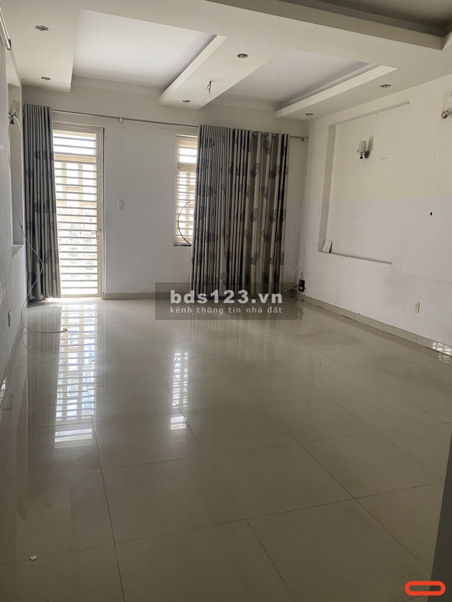CHDV Đồ Sơn, P4. 5x20m. Trệt, 3lầu. 7phòng, 4wc. Chỉ 22tr