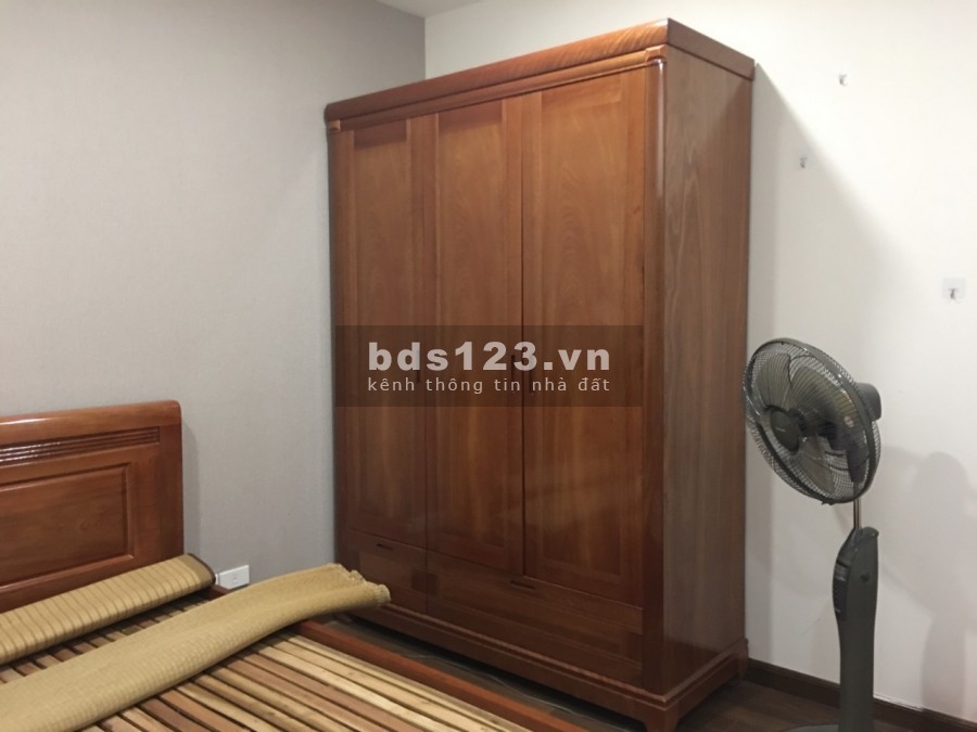Cho thuê chung cư B14 Kim Liên, Phạm Ngọc Thạch, 75m2, 2PN thoáng mát có đồ giá 9tr/th 0988296228