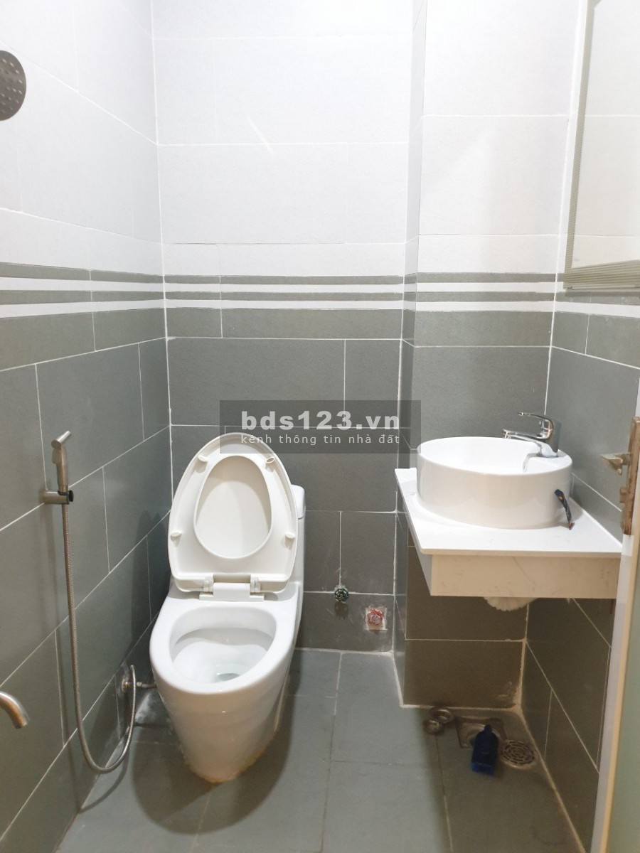Nhà mới 3lầu/nở hậu (full nội thất) HXH 137 Âu Dương Lân P2 Q8