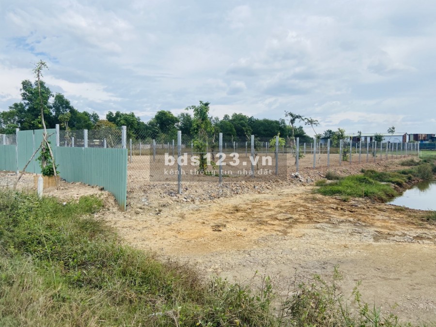 Đất vườn Củ Chi 1010m2 giá 1ty1 xã Tân Phú Trung