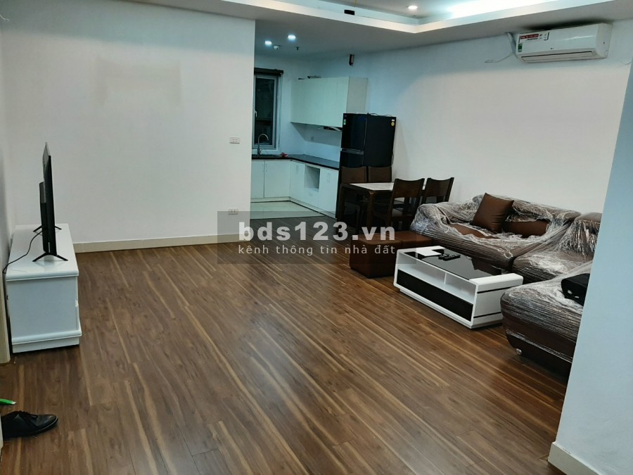 Bán chung cư KĐT Resco Cổ Nhuế, Phạm Văn Đồng 80m2 2PN BC hướng Đông, SĐCC giá 1,720 tỷ 0988296228