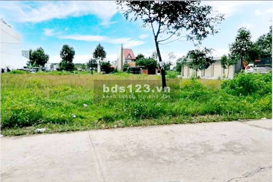 TÔI CẦN VỐN LÀM ĂN,CẦN BÁN GẤP 5 SÀO ĐẤT 5000M2,NGAY TT THỊ XÃ,GẦN TRƯỜNG,CHỢ.GIÁ 390TR