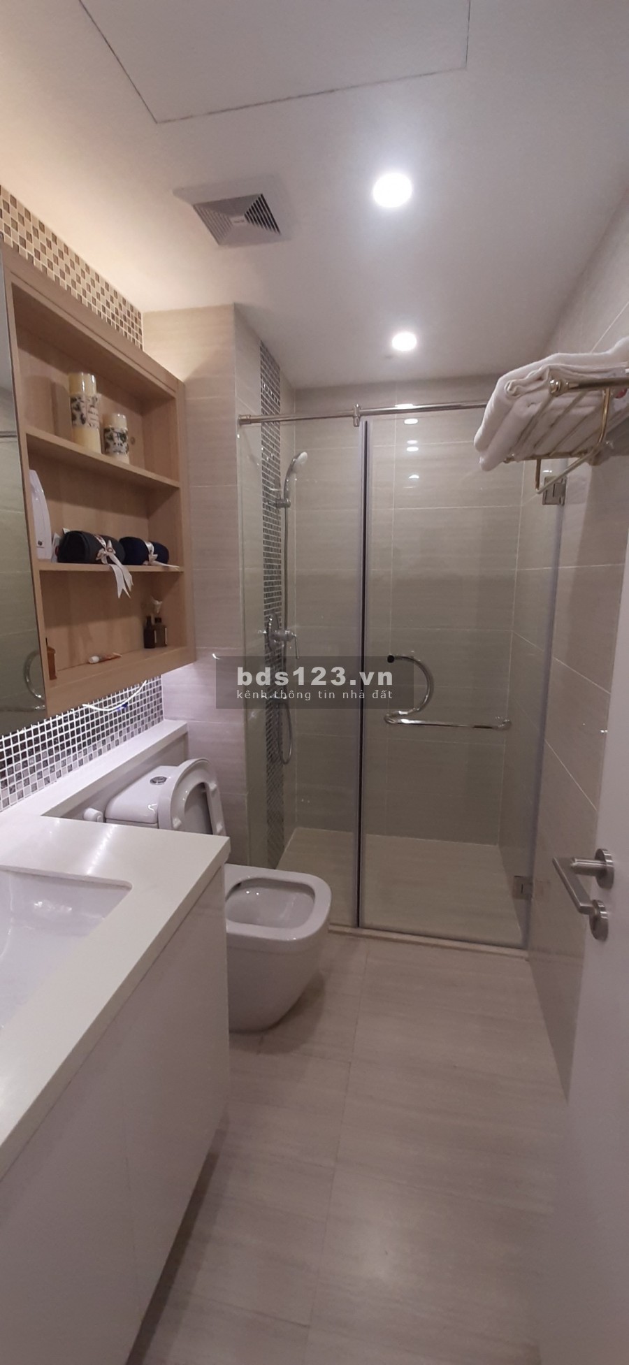 Bán gấp căn 2 ngủ 82m giá 2.95 tỷ, tại Florence Mỹ Đình, sổ đỏ lâu dài.