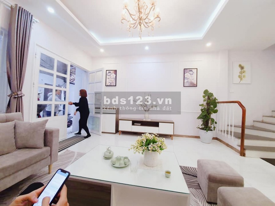 Bán nhà siêu đẹp Hồ Ba Mẫu 3 tầng. Mặt tiền 4.6m, DTSD 125m2, DTMB 50m2.chỉ có 3.55 tỷ, Sổ đỏ nở hậu