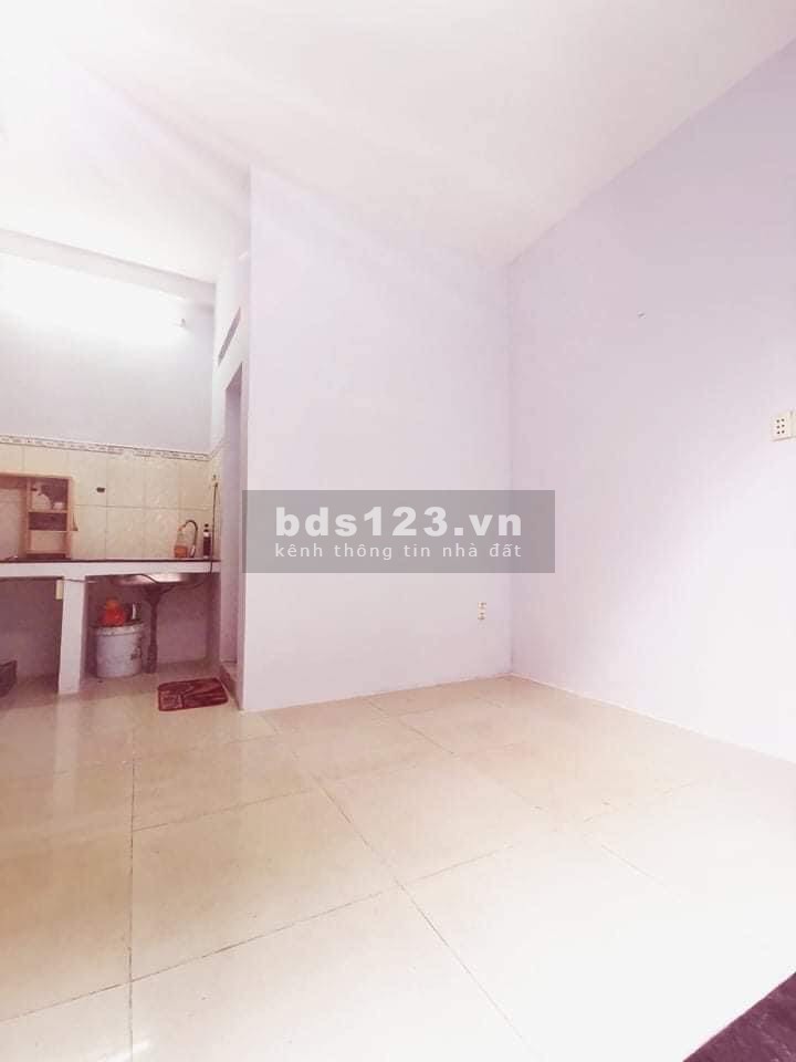 Siêu phẩm. Nhà Đường Thành Thái, phường 12, Quận 10, 56m2 (4,3*13m) 3 lầu giá chỉ 4 tỷ 950