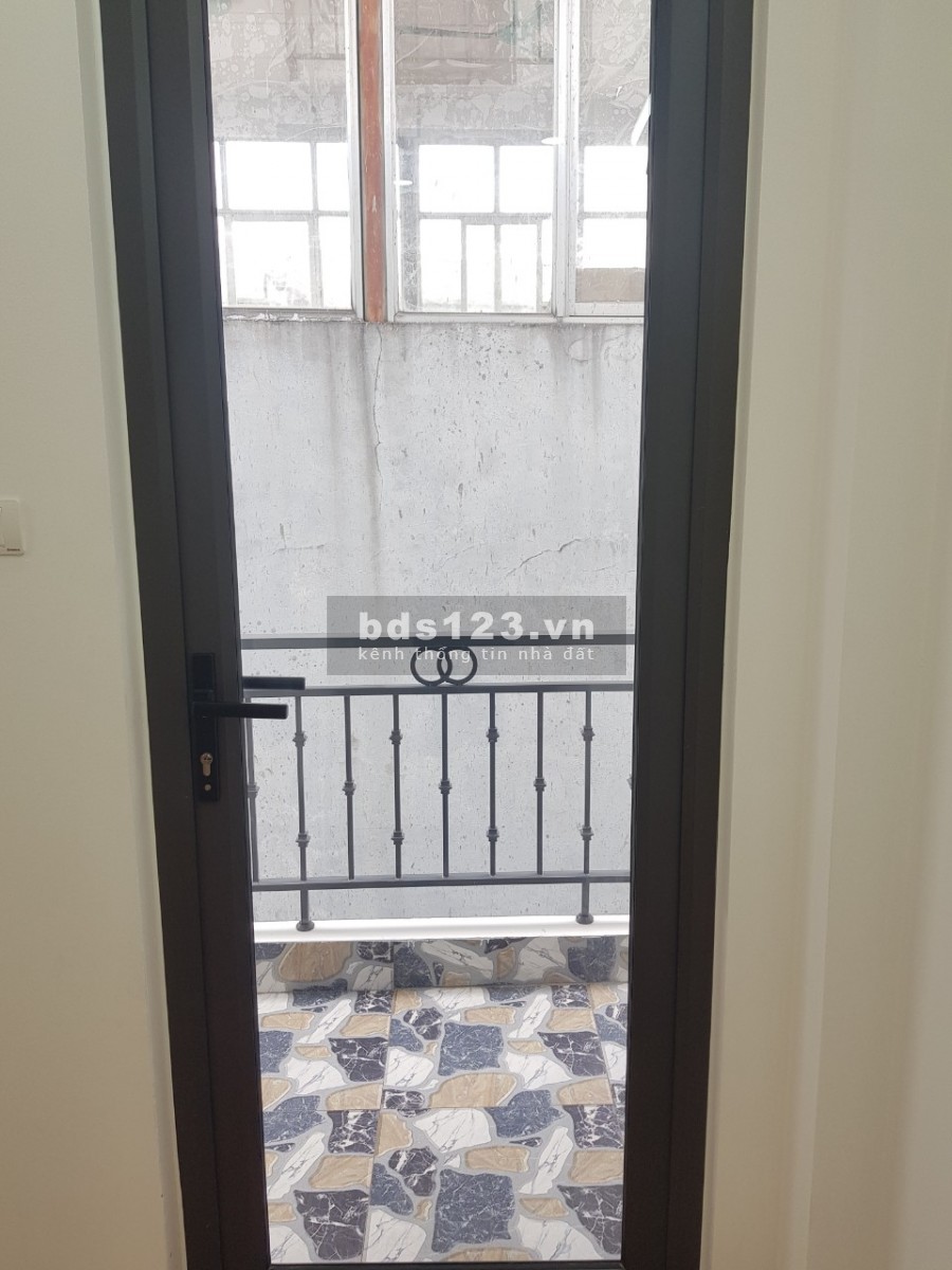 BÁN NHÀ TỔ 24 THƯỢNG THANH, LONG BIÊN - 31m2 x 5 TẦNG, nhà đẹp ở ngay, nhỉnh 2 tỷ