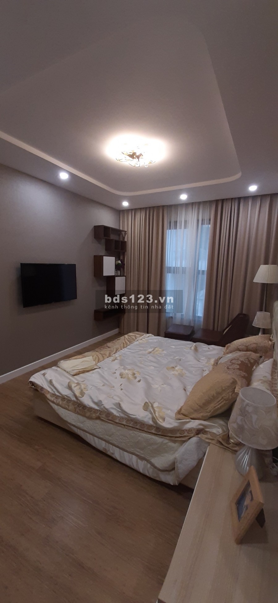 Bán gấp căn 2 ngủ 82m giá 2.95 tỷ, tại Florence Mỹ Đình, sổ đỏ lâu dài.