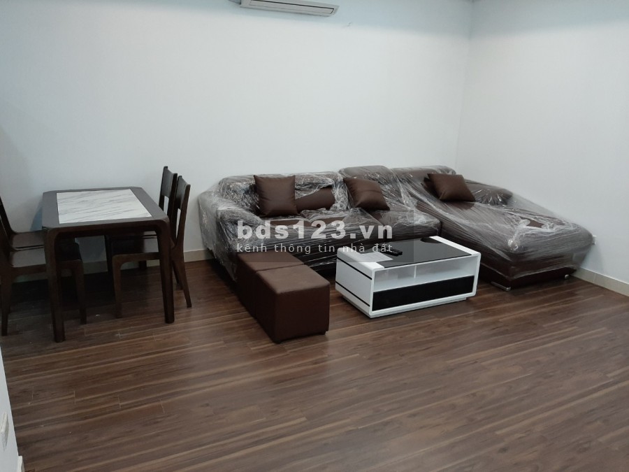 Bán chung cư KĐT Resco Cổ Nhuế, Phạm Văn Đồng 80m2 2PN BC hướng Đông, SĐCC giá 1,720 tỷ 0988296228