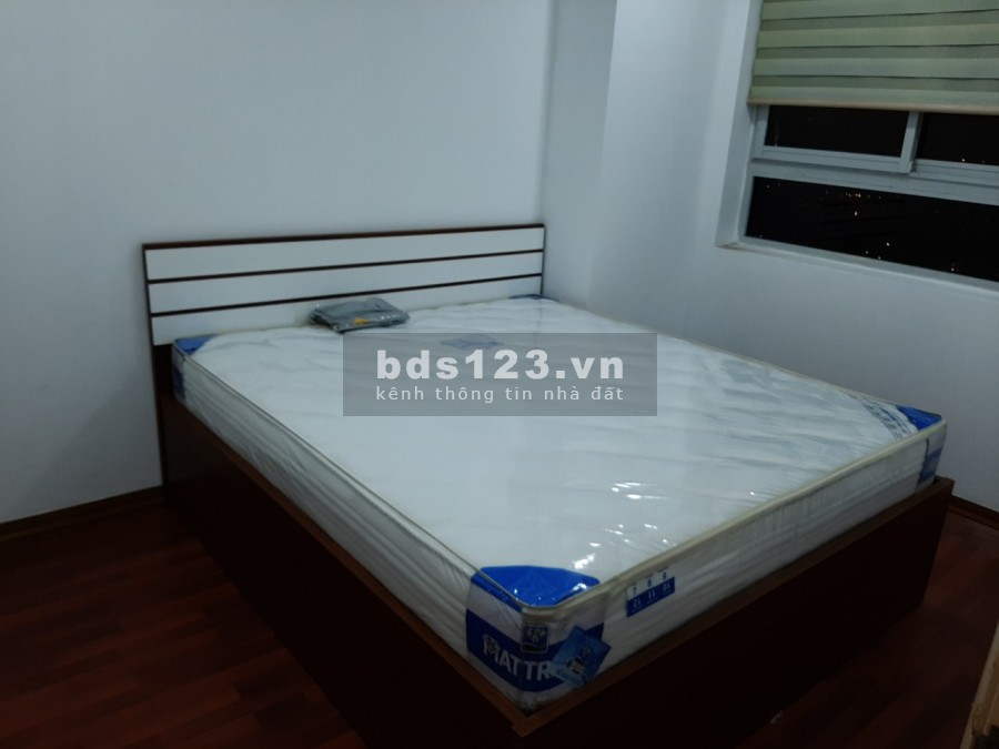 Bán chung cư KĐT Resco Cổ Nhuế, Phạm Văn Đồng 80m2 2PN BC hướng Đông, SĐCC giá 1,720 tỷ 0988296228