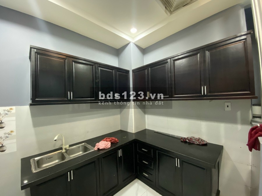 Cần cho thuê trước tết nhà 1 trệt 3 lầu ST, DT 3.5x6.5m, hẻm ô tô Huỳnh Văn Bánh, P. 11, Phú Nhuận