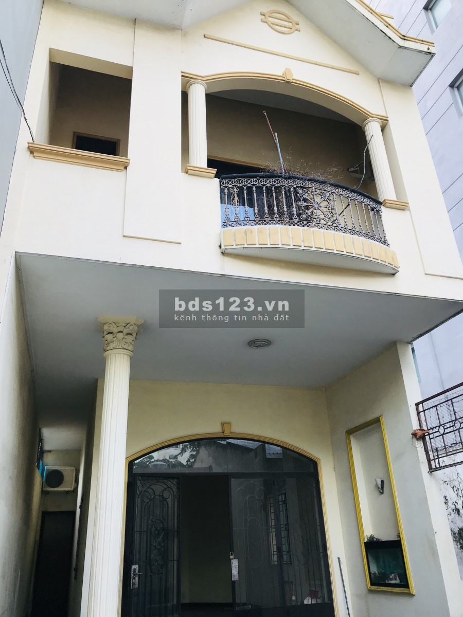 Cho thuê nguyên căn 200m2 MT Trường Sơn (sân bay TSN). Nhà trống giao ngay!