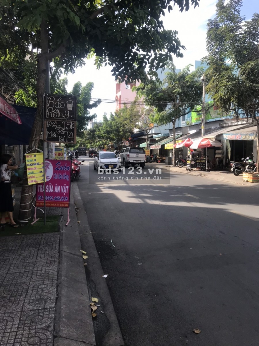 Cho thuê nhà mặt tiền chợ Phạm Văn Bạch 150m2 giá 15tr