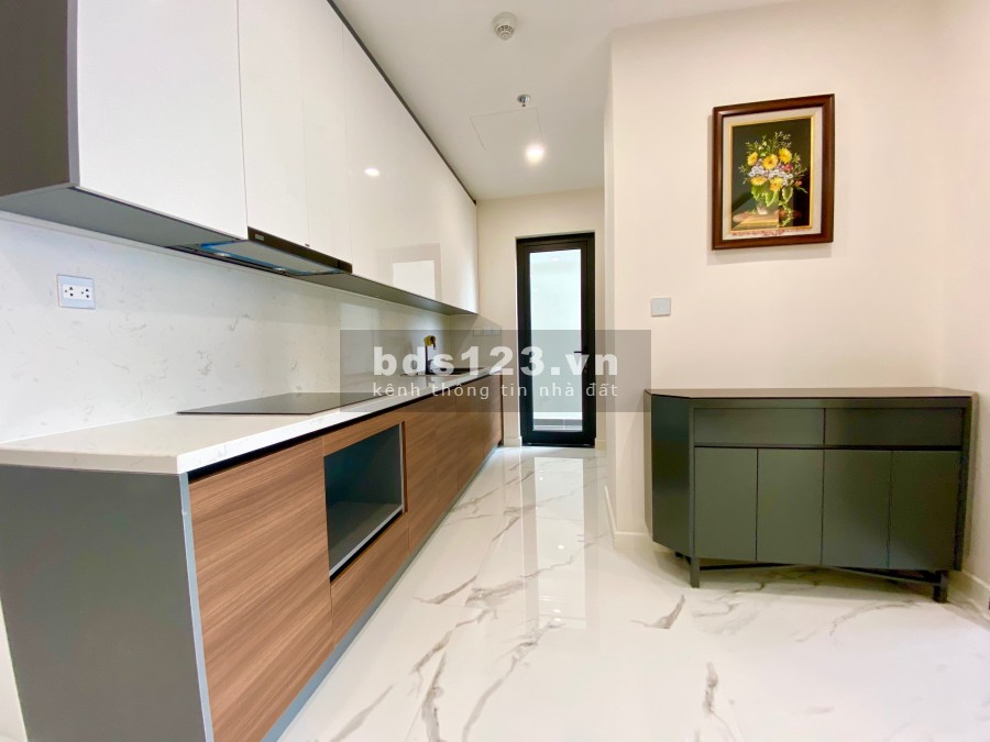 Sunshine City cắt lỗ sâu nhất 3.2 tỷ/ 99m2 - có ban công hướng Nam - view nội khu (3 phòng ngủ)
