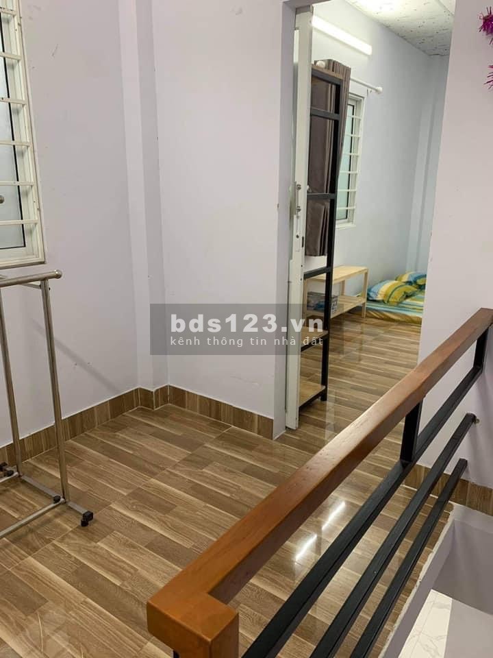 Cho thuê Nhà Quận 4 bến vân đồn 1PN đầy đủ đồ, 1 trệt 1 lầu