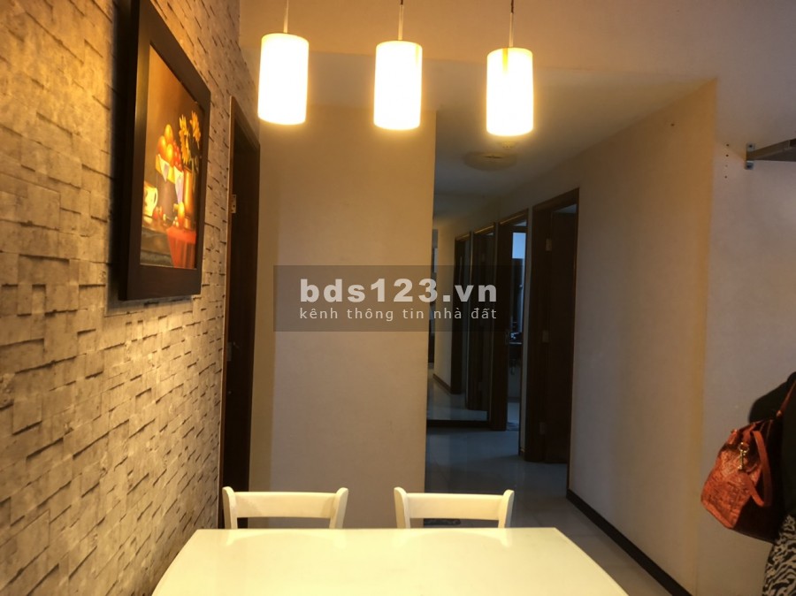 Cần cho thuê căn hộ Tản Đà, Quận 5, diện tích 100m2, 3pn, 2wc, full nội thất