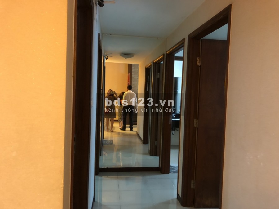 Cần cho thuê căn hộ Tản Đà, Quận 5, diện tích 100m2, 3pn, 2wc, full nội thất