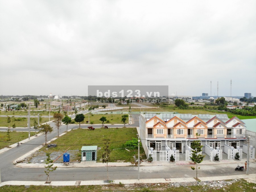 Bán đất thổ cư Long Cang sổ hồng từng nền giá chỉ từ 7tr/m2
