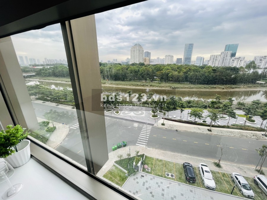 Chính chủ cho thuê nhanh căn hộ Midtown Phú Mỹ Hưng, dtsd 96m2, view thoáng giá 18 triệu/tháng