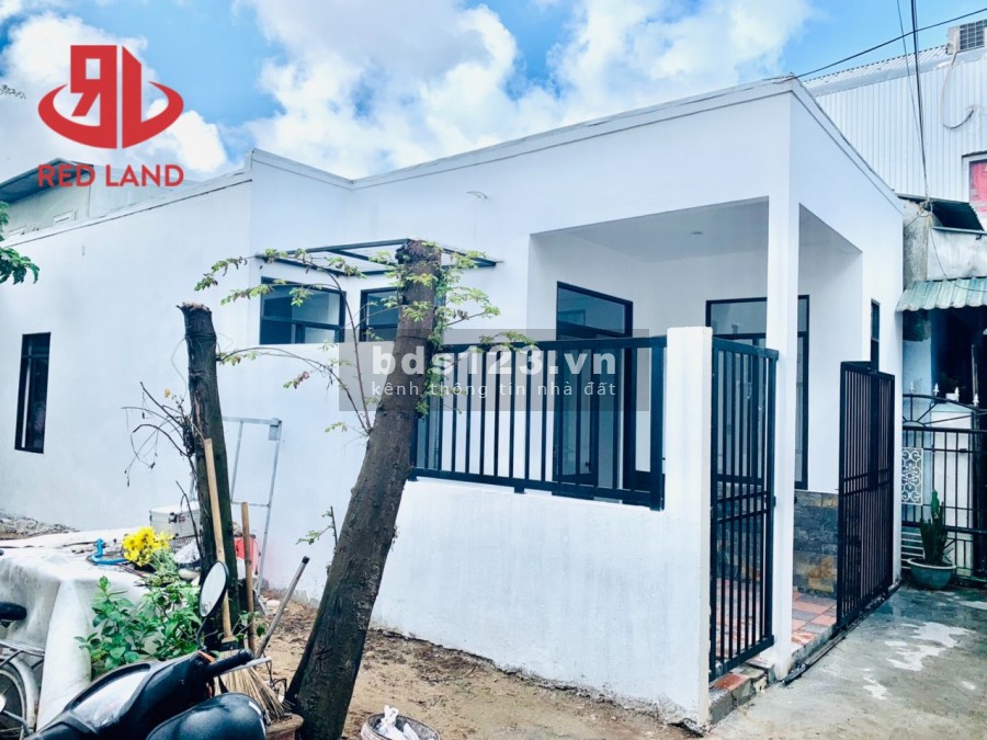 Cần chuyển nhượng lại ngôi nhà nhỏ nhắn xinh xắn trung tâm thành phố.