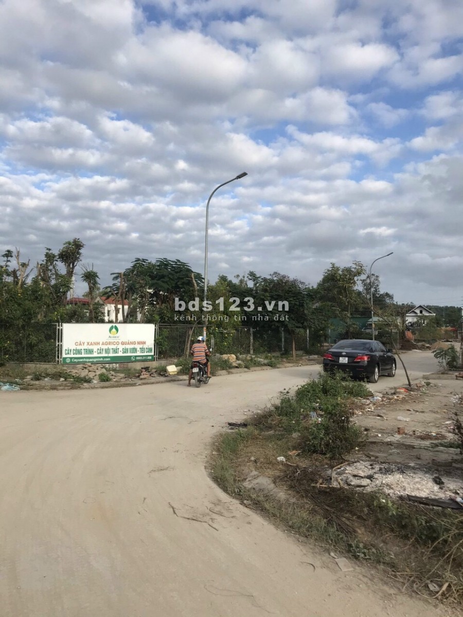 Bán Lk 3 ô 2 dự án khu đô thị phường Hà Khánh cạnh cầu k67