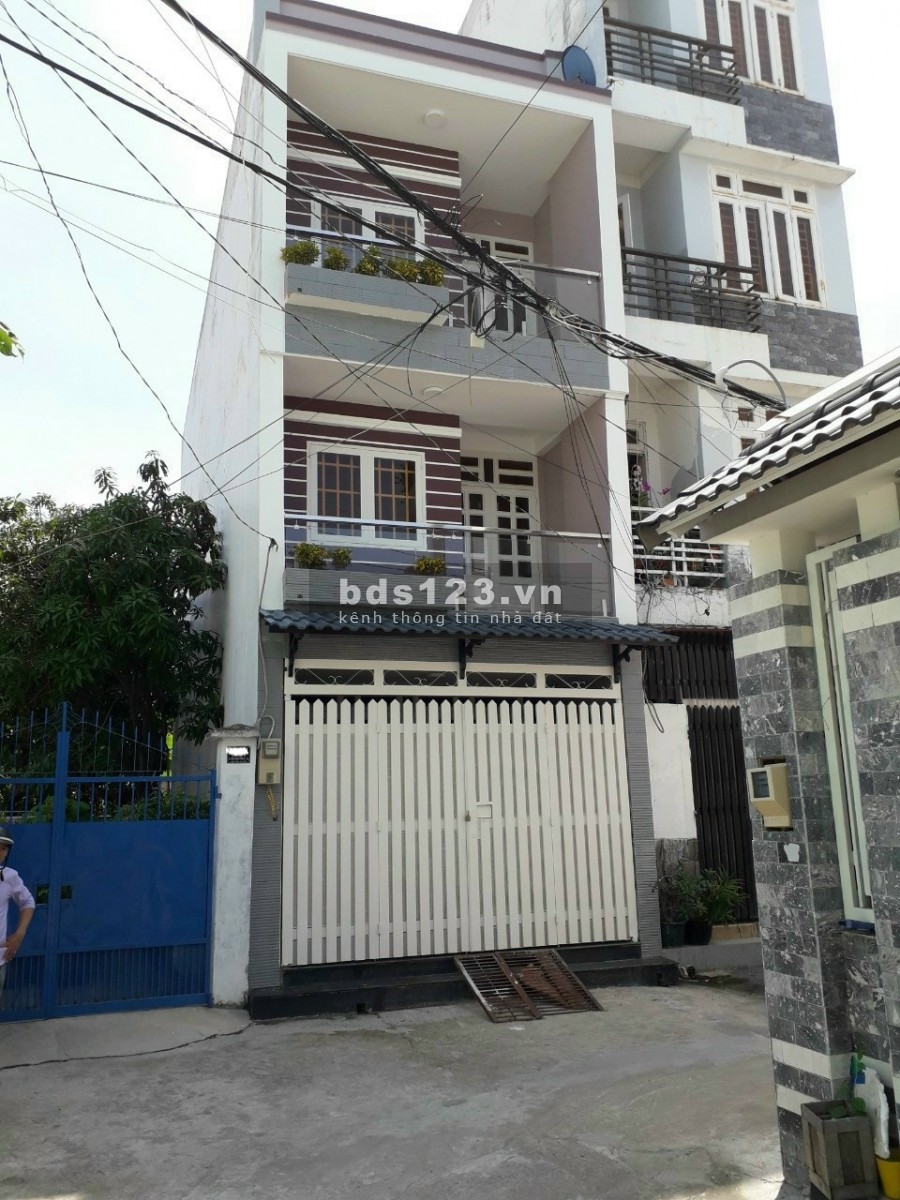KDC đường 11, TNPB ngay trường Hoa Lư, SHR, HXH