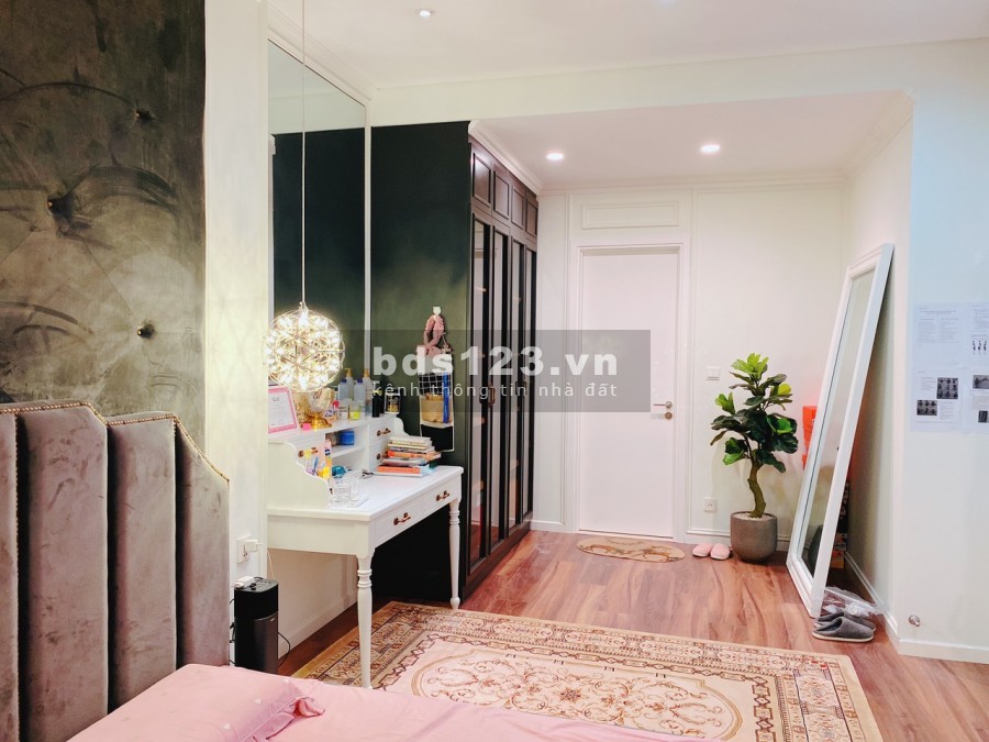 Bán căn hộ 3PN Đảo Kim Cương nội thất sang-sịn-mịn 117m2 8tỷ6 ( full thuế phí). LH: 0933120416