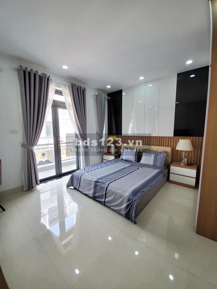 CHỈ 1 TỶ 200 TRIỆU SỞ HỮU NGAY NHÀ 1 TRỆT 3 LẦU SÂN THƯỢNG SÁT MẶT TIỀN LIÊN KHU 4-5 Q.BÌNH TÂN
