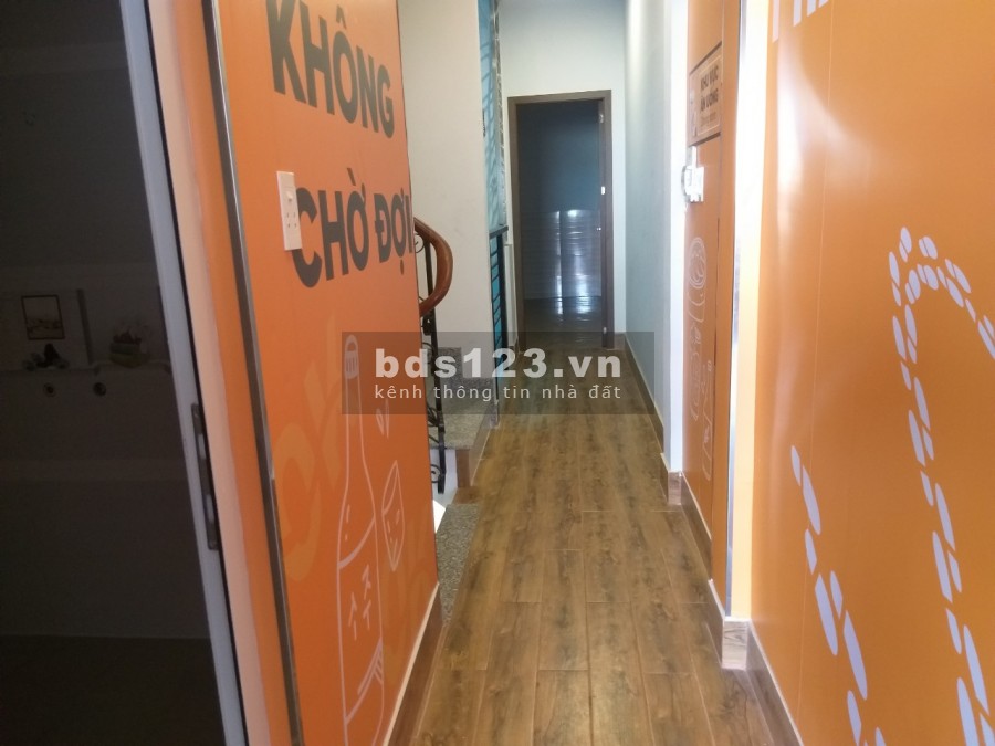 Mặt bằng bán tết 4x20 đối diện chợ Phạm Văn Hai