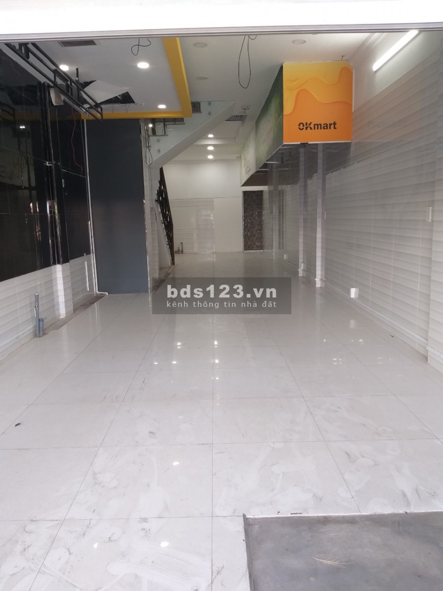 Mặt bằng bán tết 4x20 đối diện chợ Phạm Văn Hai