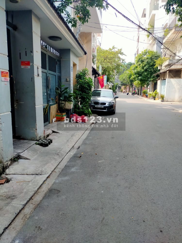 Hẻm xe hơi Bành Văn Trân, Tân Bình, 3 tầng, ở ngay, chỉ 6 tỷ 8 lh 0931870987
