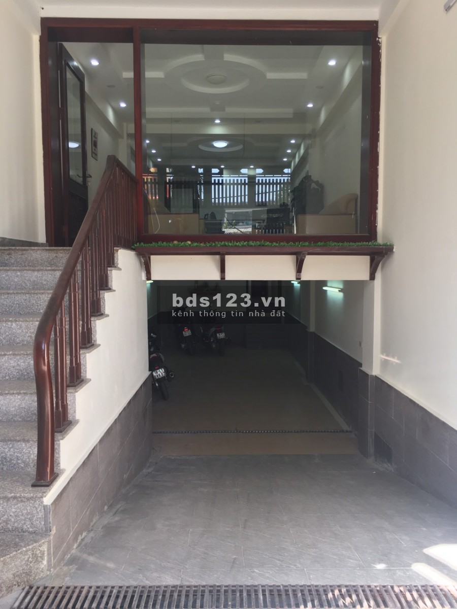 Chính chủ cho thuê văn phòng Hoàng Quốc Việt giá rẻ
