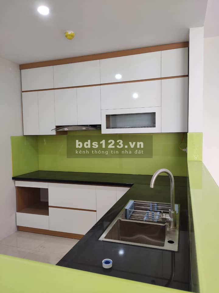 Cần bán chung cư Căn góc 3PN 96m2 HomeLand Thượng Thanh giá 2,32 tỷ LH 0348885083