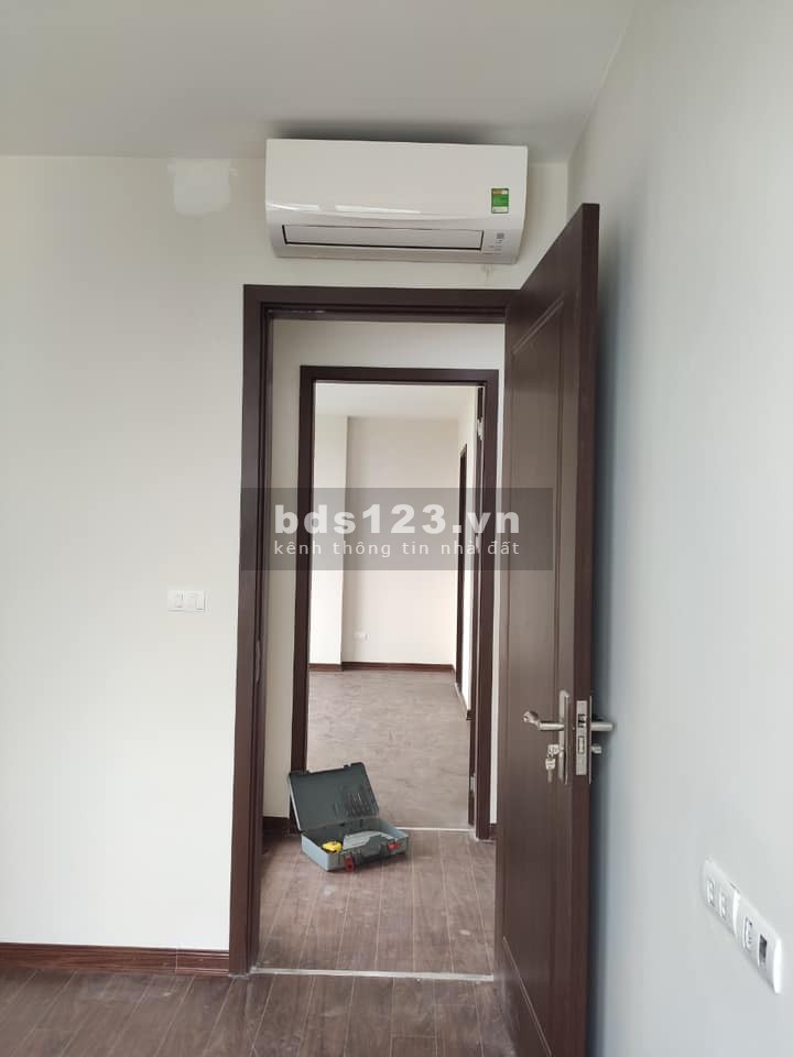 Cần bán chung cư Căn góc 3PN 96m2 HomeLand Thượng Thanh giá 2,32 tỷ LH 0348885083