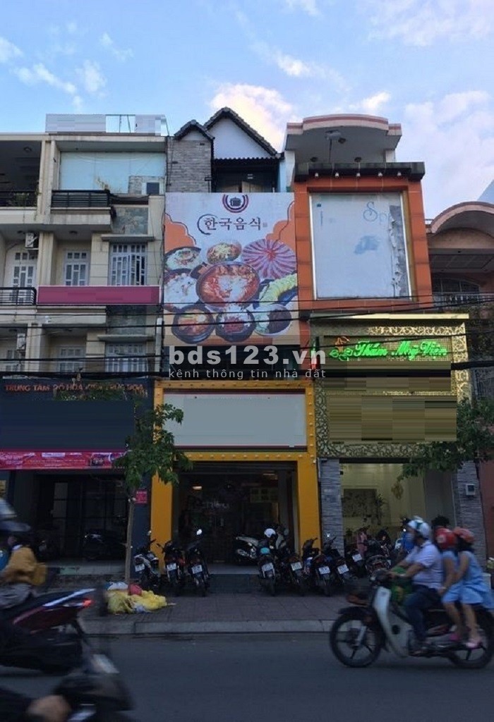 MBKD dt 4 x 13, 2 lầu View đẹp đường Nguyễn Tri Phương