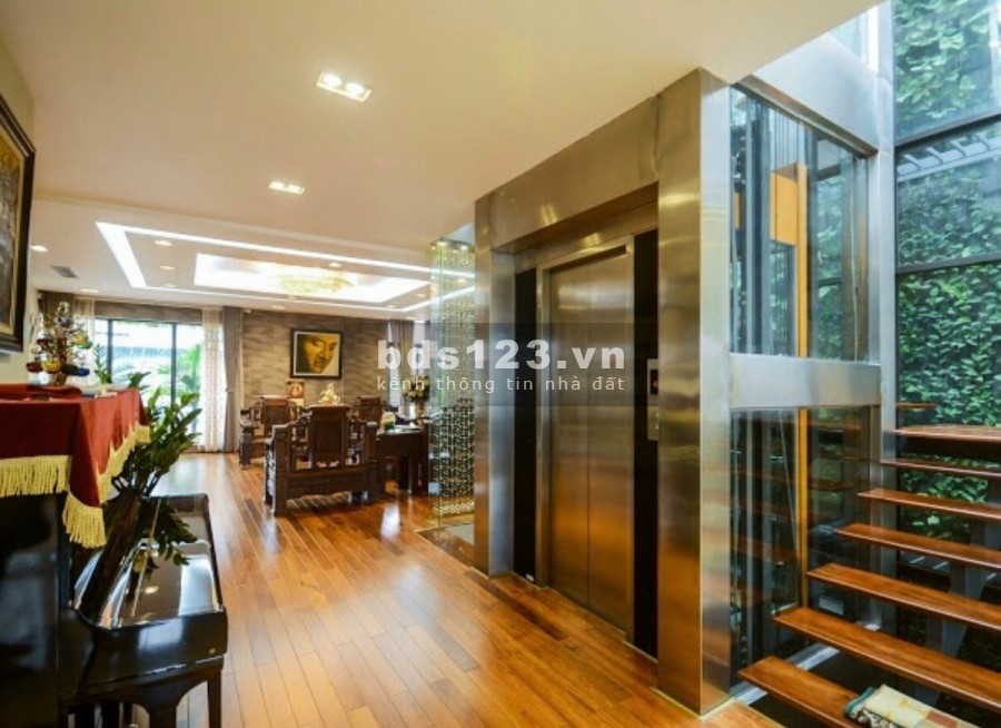 BÁN NHÀ PHỐ CỔ, NGÃ 6 CỬA NAM CĂN NHÀ SIÊU LỘC, PHỐ THỢ NHUỘM 66M2 X 5T MT 3.8M