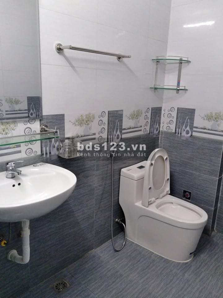 Bán nhà mặt phố Cầu Giấy, ô tô tránh, 7 tầng, thang máy, kinh doanh đỉnh, 90m2
