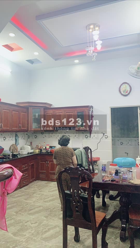 BÁN GẤP NHÀ ĐƯỜNG LÝ TUỆ QUẬN TÂN PHÚ TPHCM
