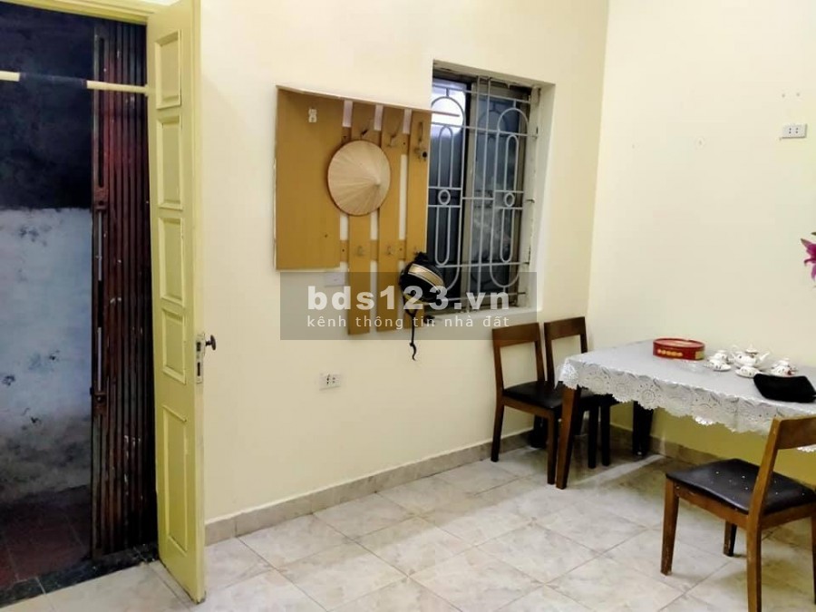 Tổ ấm đôi vợ chồng trẻ Tôn Đức Thắng, TT Đống Đa, 30 m2 x 3 tầng, MT 4.5 m, giá chỉ còn 2 tỷ.