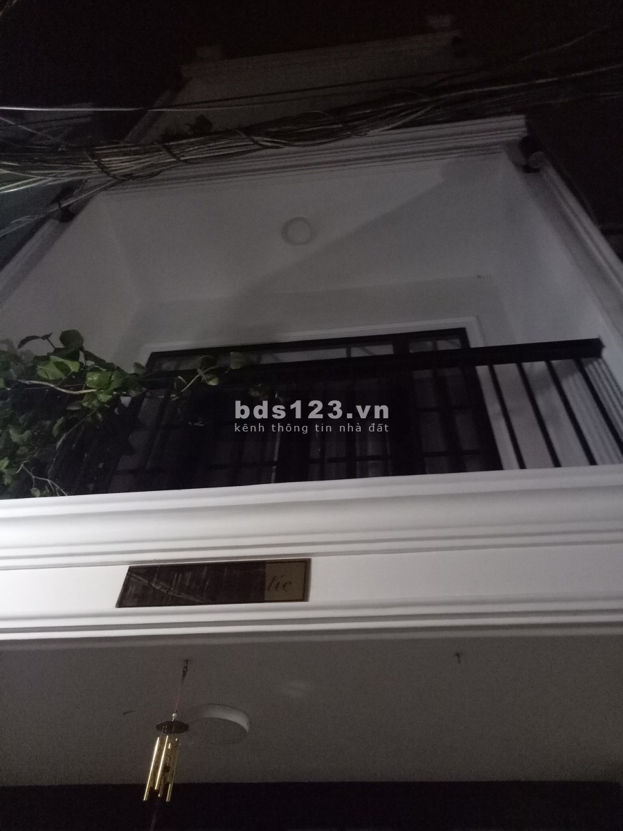 Bán gấp nhà quận 6, hèm xe hơi, đường Hậu Giang, ô tô đỗ cổng