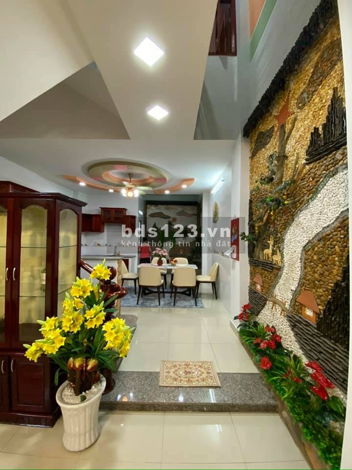 Bán nhà Phan Huy Ích, TB, 4 tầng, 100m2 (5x20m), 7.6 tỷ, tân cổ điển hứng tài lộc