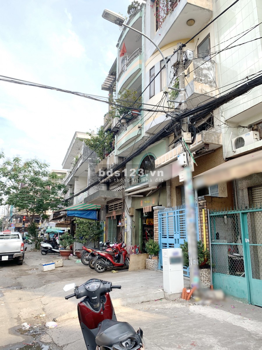 Nhà (4.6*13m/3lầu) mặt tiền Trần Quý P4 Q11