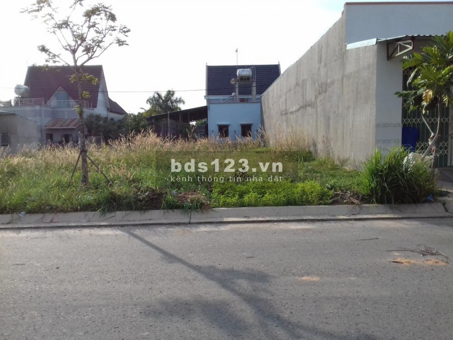 Cần bán gấp lô đất đường NB5, dẫn vào khu công nghiệp Vsip 2, chợ Vĩnh
