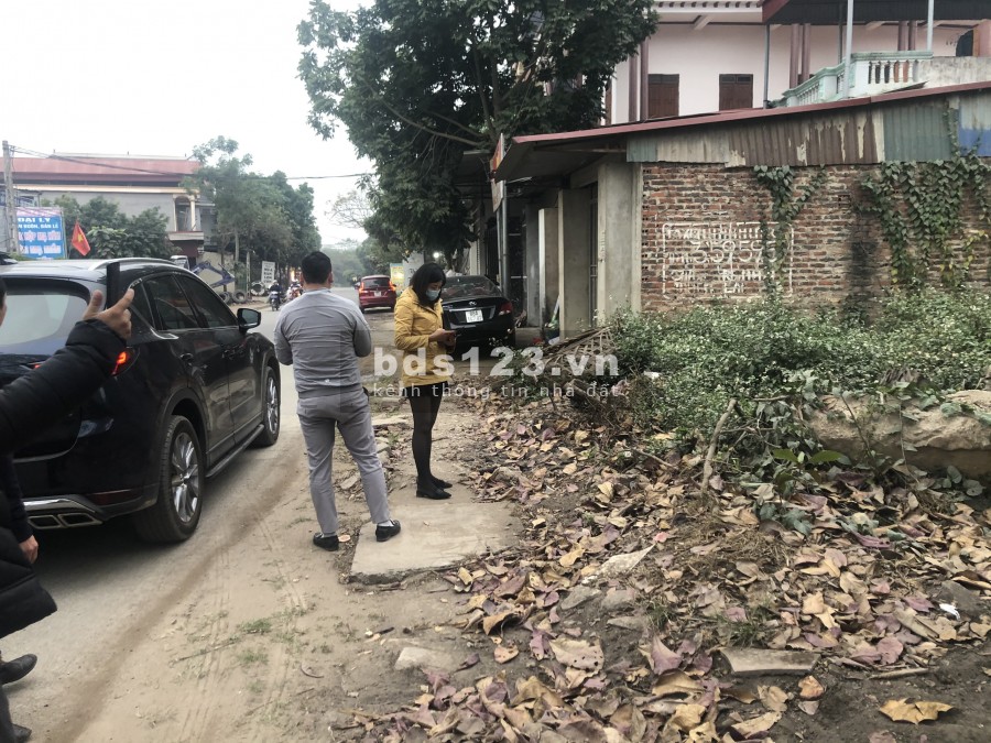 BÁN GẤP ĐẤT MẶT ĐƯỜNG QL2C GẦN CHỢ VÀNG, GẦN CTY GIÀY DA QUÁ LÝ TƯỞNG ĐỂ KINH DOANH